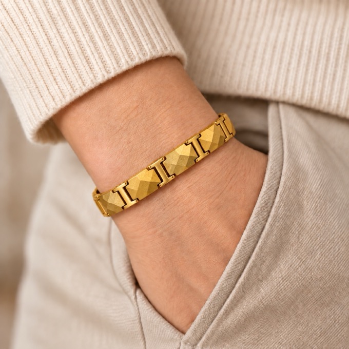 Golden Facet Bracelet — image 2